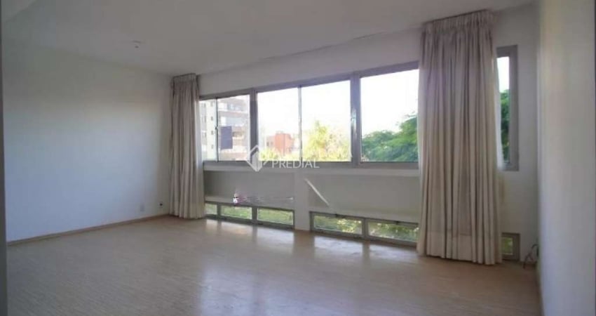 Apartamento com 3 quartos para alugar na Rua Riveira, 150, Petrópolis, Porto Alegre