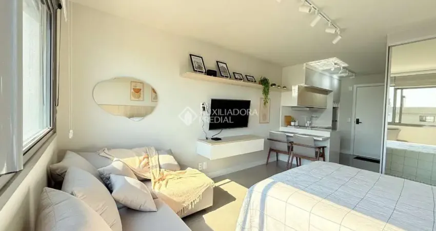 Loft com 1 quarto para alugar na Rua Silva Jardim, 785, Auxiliadora, Porto Alegre