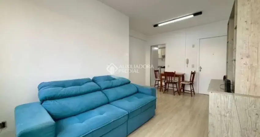 Apartamento com 3 quartos para alugar na Avenida Bento Gonçalves, 1515, Partenon, Porto Alegre