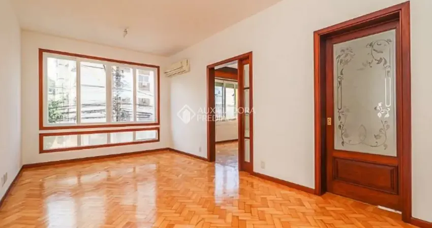Apartamento com 3 quartos para alugar na Avenida Protásio Alves, 865, Petrópolis, Porto Alegre