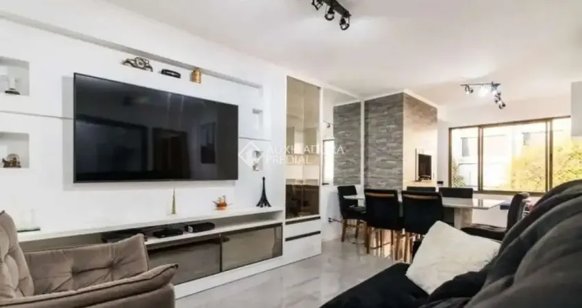 Apartamento com 2 quartos para alugar na Rua Carazinho, 593, Petrópolis, Porto Alegre