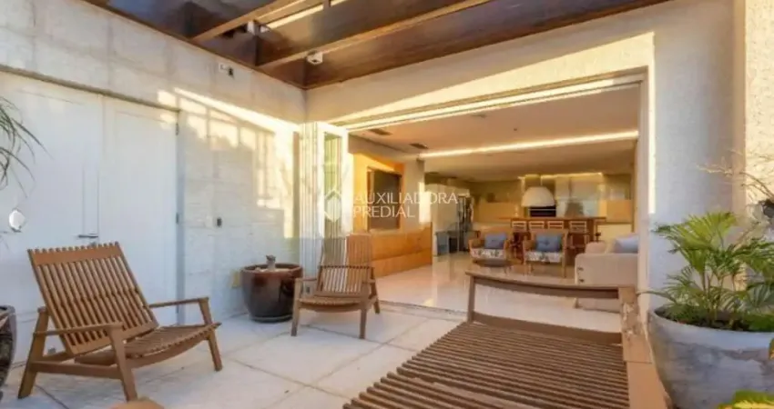 Cobertura com 6 quartos para alugar na Rua Tito Lívio Zambecari, 503, Mont Serrat, Porto Alegre