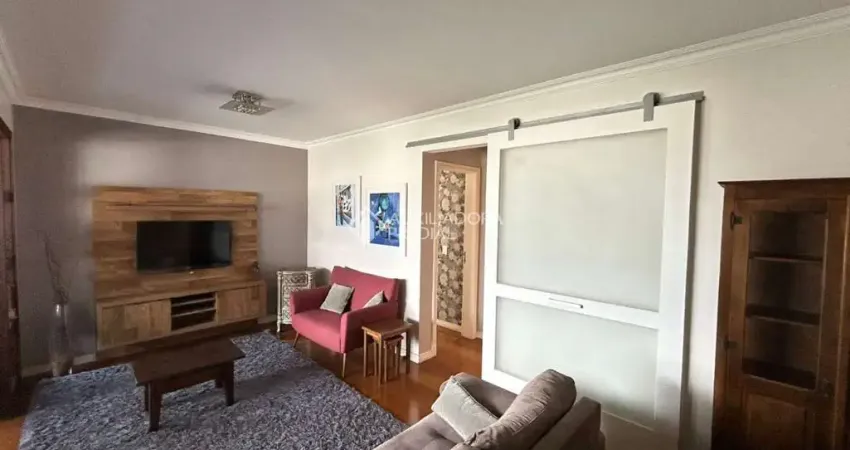 Apartamento com 2 quartos para alugar na Avenida Coronel Lucas de Oliveira, 1476, Bela Vista, Porto Alegre