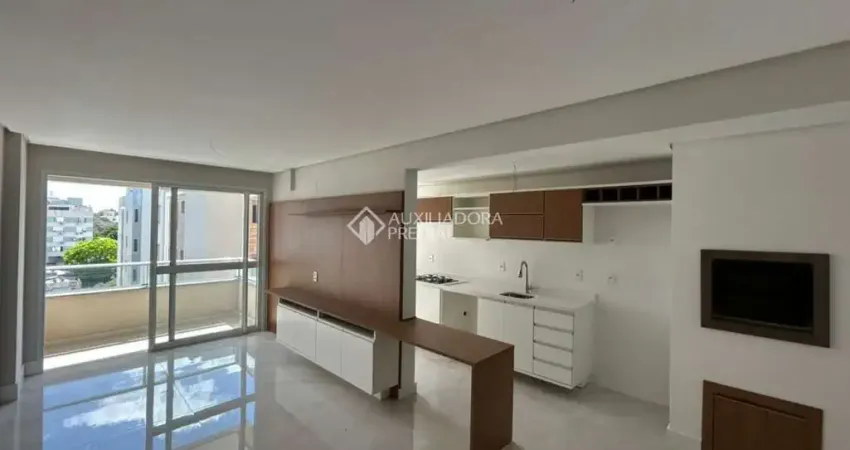 Apartamento com 3 quartos para alugar na Rua Roque Calage, 257, Passo da Areia, Porto Alegre