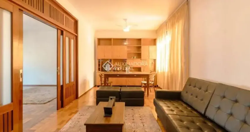 Casa em condomínio fechado com 4 quartos para alugar na Avenida Benno Mentz, 529, Vila Ipiranga, Porto Alegre