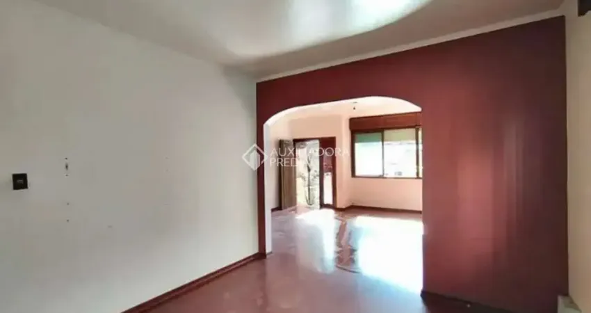 Casa em condomínio fechado com 4 quartos para alugar na Rua João Berutti, 580, Chácara das Pedras, Porto Alegre