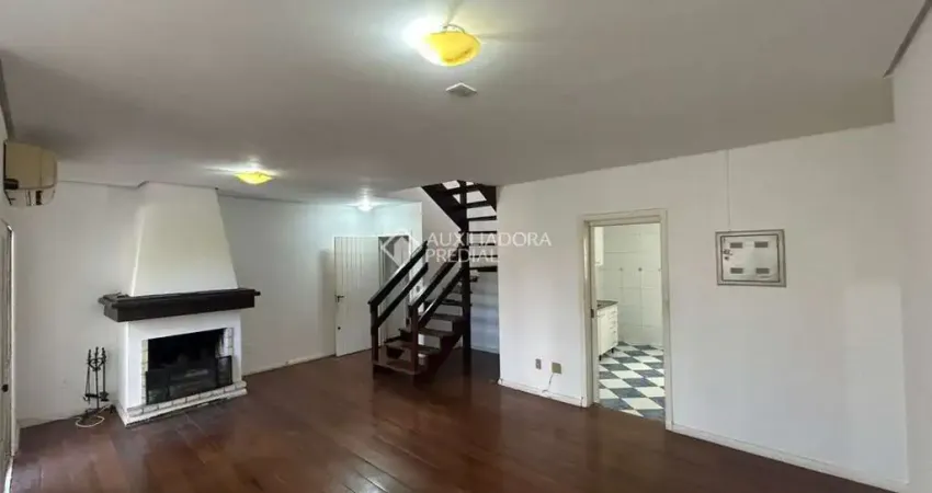 Apartamento com 3 quartos para alugar na Rua Zamenhoff, 95, São João, Porto Alegre