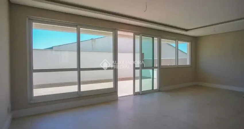 Apartamento com 3 quartos para alugar na Rua Roque Calage, 453, Passo da Areia, Porto Alegre