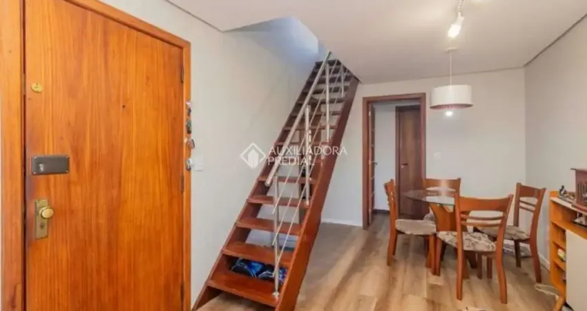 Cobertura com 2 quartos para alugar na Travessa Serafim Terra, 250, Jardim Botânico, Porto Alegre