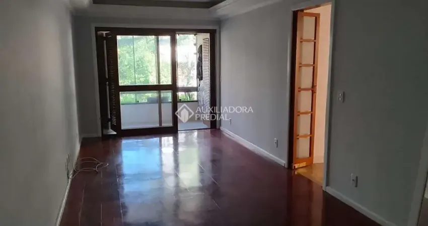 Apartamento com 2 quartos para alugar na Avenida Lavras, 622, Petrópolis, Porto Alegre