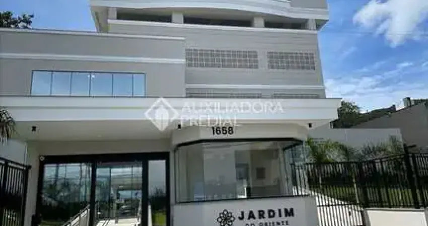 Apartamento com 3 quartos para alugar na Rodovia Virgílio Várzea, 1658, Saco Grande, Florianópolis