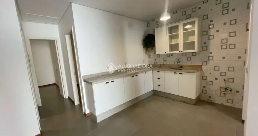 Casa em condomínio fechado com 2 quartos para alugar na Avenida Paulo Roberto Vidal, 1455, Bela Vista, Palhoça