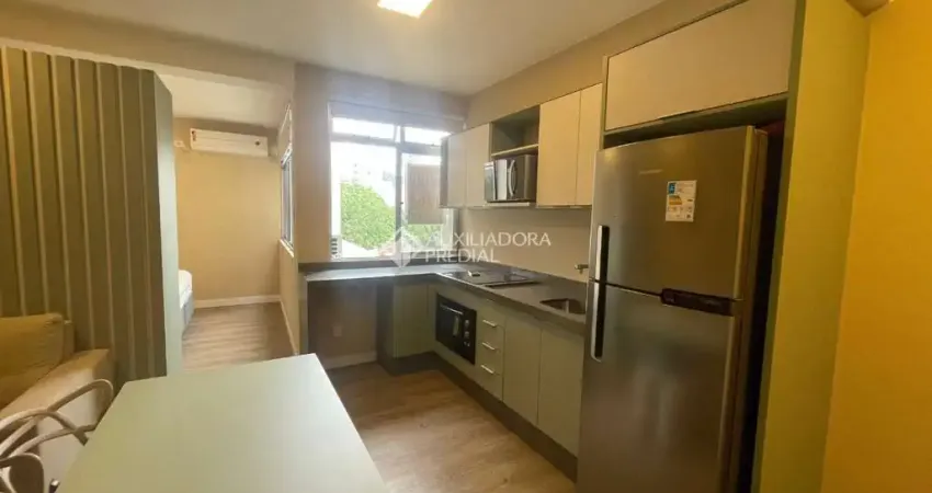 Apartamento com 1 quarto para alugar na Rua Trajano, 152, Centro, Florianópolis