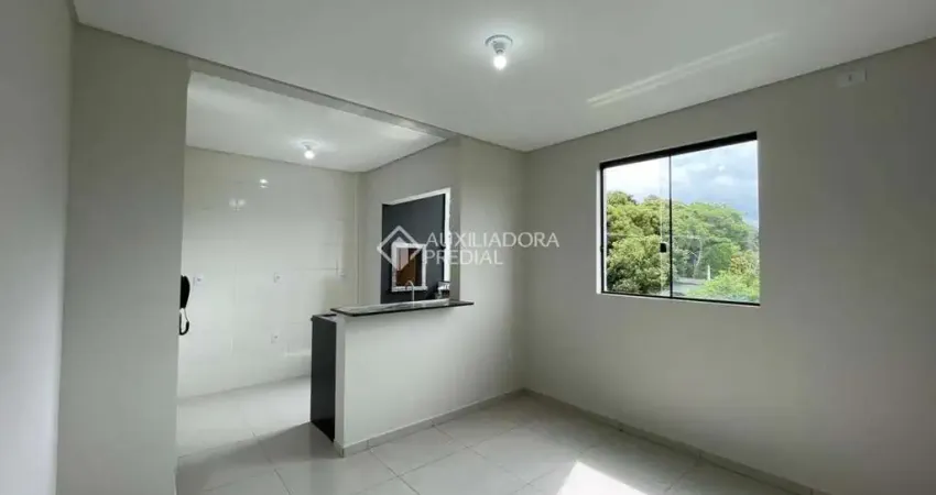Apartamento com 2 quartos para alugar na Rodovia Baldicero Filomeno, 1380, Ribeirão da Ilha, Florianópolis