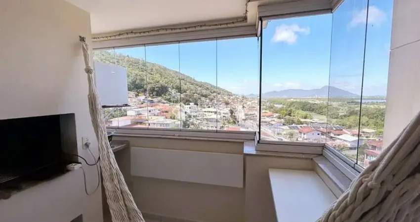Apartamento com 2 quartos para alugar na Avenida Governador Jorge Lacerda, 1835, Costeira do Pirajubaé, Florianópolis