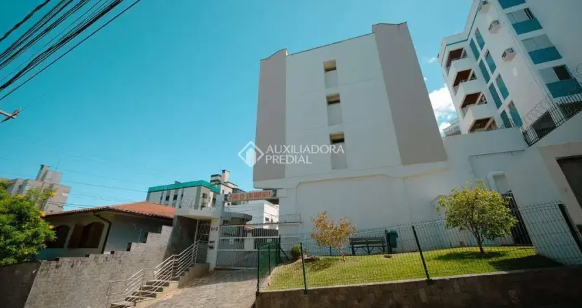 Apartamento com 2 quartos para alugar na Rua Jornalista Tito Carvalho, 101, Carvoeira, Florianópolis