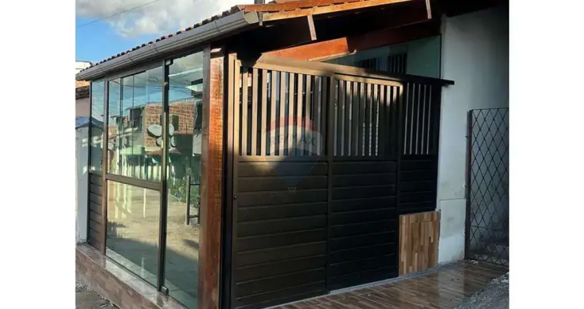 Casa com 2 quartos à venda na Rua Professora Maria Alice dos Santos, 46, Bairro Novo, Gravatá