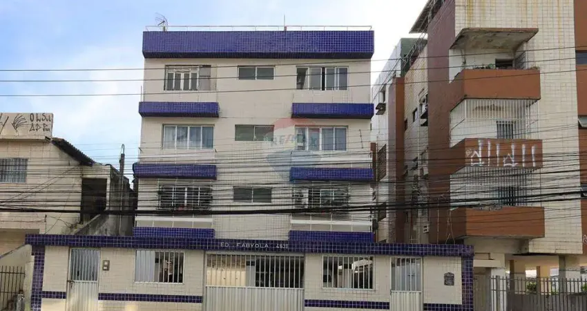 Belo duplex de 158 metros quadrados divididos em 5 quartos, sendo 2 suítes mais dependência completa e 2 vagas de garagem.