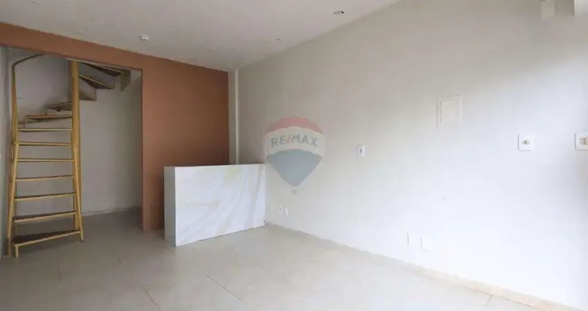Excelente Loja de 34m quadrados em andar Térreo - Galeria Cobiçada no Espinheiro