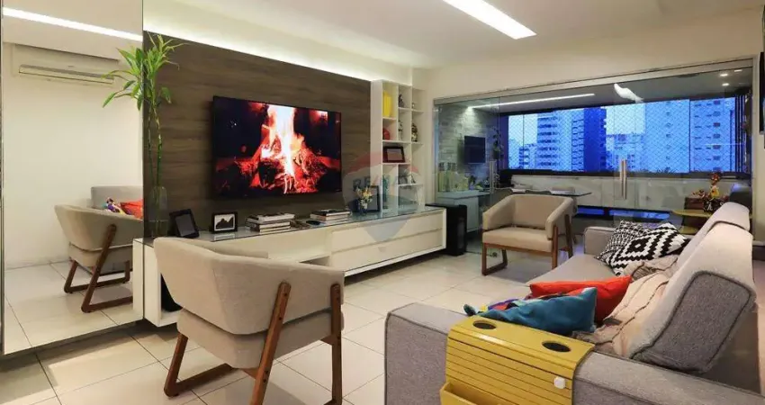 Apartamento de 3 quartos + Dependência completa de empregados. 1 Vaga de garagem coberta.
