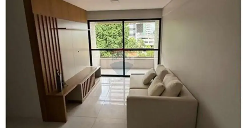 Apartamento à venda na Madalena, semi mobiliado. Venha conferir!