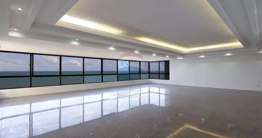 Apartamento com 370m quadrados, com 4 quartos sendo 2 suítes e uma com closet, 4 vagas de garagem, 2 dependências de empregados. lazer completo.