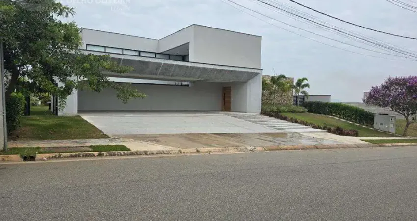 Casa à venda na Avenida Alberto João Luchesi, 900, Caxambu, Jundiaí