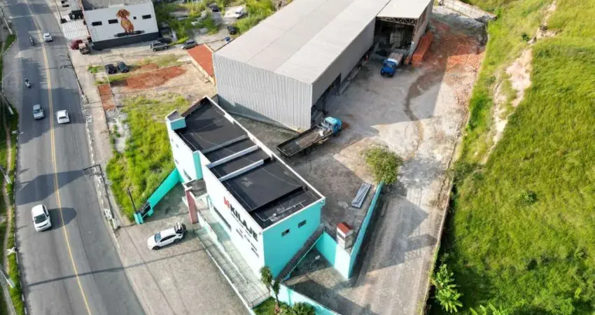 Galpão para alugar em Suzano, 1.300m² ao Goverador Rodoanel Mario Covas