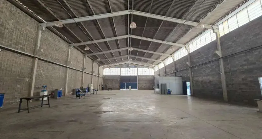 Galpão para alugar em Sorocaba, próximo ao acesso à Rodovia Castelo Branco