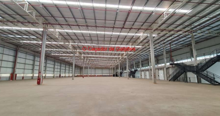 Galpão industrial e logístico para alugar em Araçariguama na Rodovia Castelo Branco