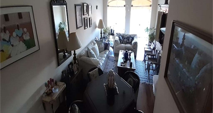 Casa com 5 quartos à venda em Jardim Leonor - SP
