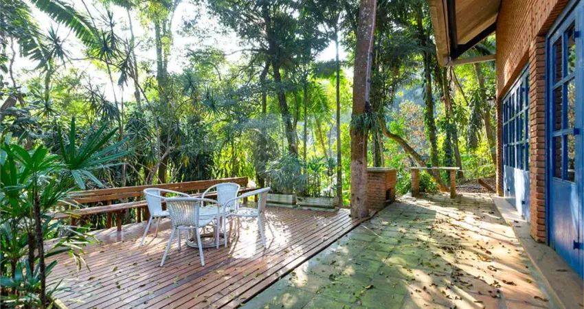 Casa em condomínio fechado com 3 quartos à venda na Alameda Júpiter, 22, Condomínio Iolanda, Taboão da Serra