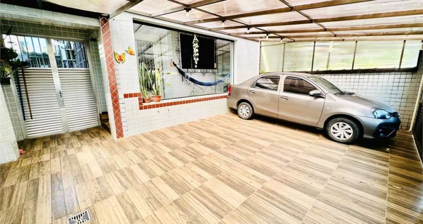 Casa com 3 quartos à venda na Marechal Hermes, Boqueirão, Santos