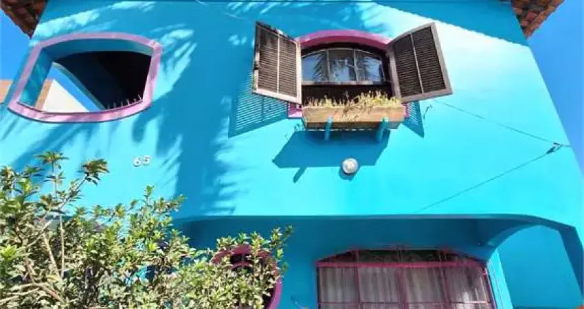 Casa comercial à venda na Praia da Enseada, Bertioga