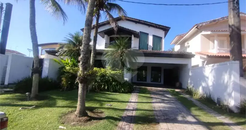 Casa em condomínio fechado com 4 quartos à venda na Manoel Alexandre, Jardim Acapulco, Guarujá
