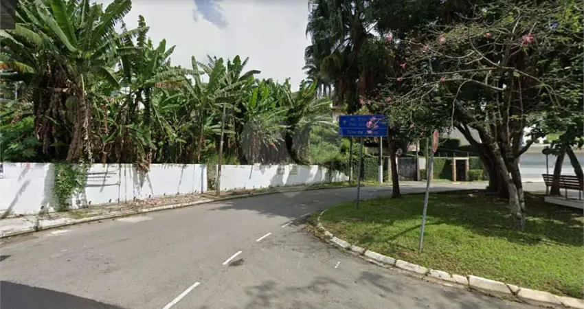 Terreno em condomínio fechado à venda na Rua Olegário Mariano, Jardim Guedala, São Paulo