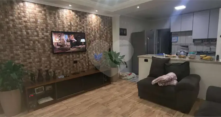 Casa térrea com 2 quartos à venda em Jardim Arpoador - SP