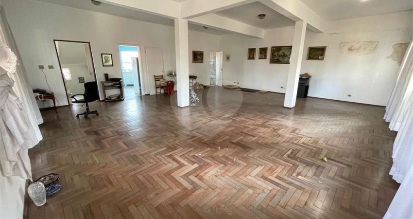Casa com 3 quartos à venda na Rua Jacunda, Cidade Jardim, São Paulo