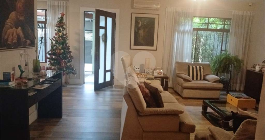 Casa de vila com 3 quartos à venda em Vila Elvira - SP