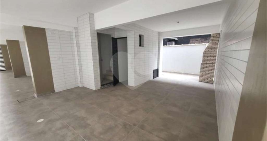 Casa com 2 quartos à venda em Macuco - SP