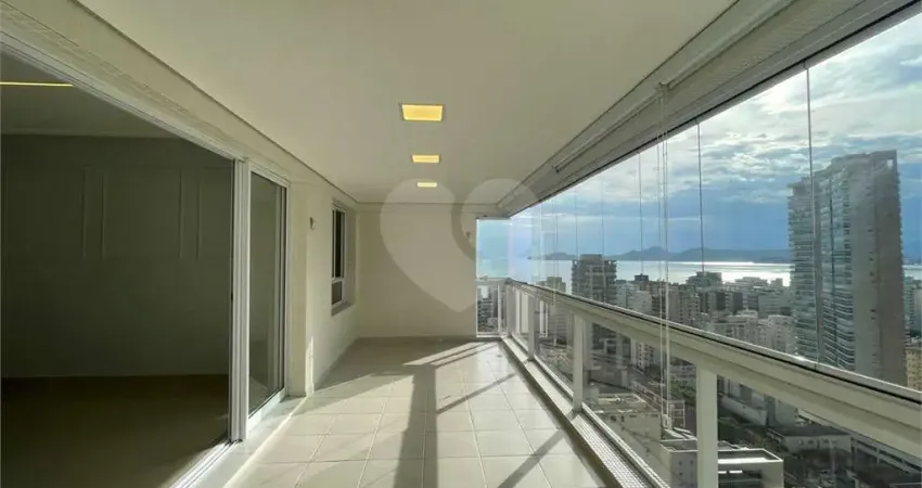 Apartamento com 4 quartos à venda na Rua Álvaro Alvim, Embaré, Santos