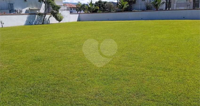 Terreno em condomínio fechado à venda na Rua Lealdino Sampaio Pedreira, Jardim Acapulco, Guarujá