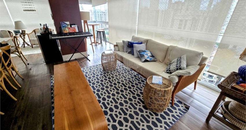 Apartamento com 3 quartos à venda na Rua Castro Alves, Embaré, Santos