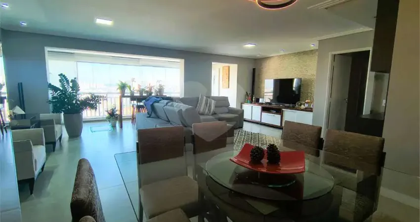 Apartamento com 3 quartos à venda em Lar São Paulo - SP