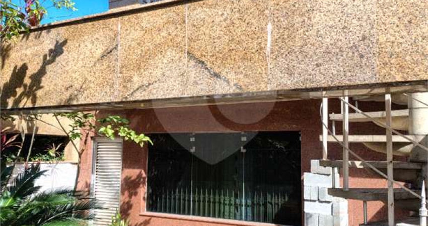 Casa com 4 quartos à venda na Rua Pereira Leite, Vila Madalena, São Paulo