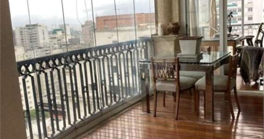 Apartamento com 2 quartos à venda ou para locação em Cerqueira César - SP