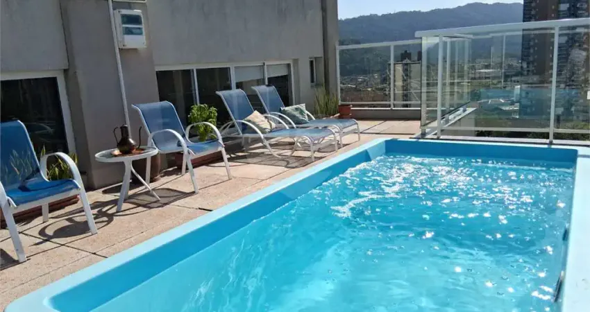 Duplex com 3 quartos à venda ou para locação em Enseada - SP