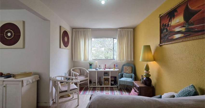 Apartamento com 3 quartos à venda em Alto De Pinheiros - SP
