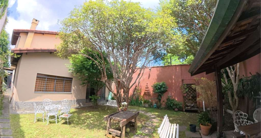 Casa com 3 quartos à venda na Rua Antônio de Macedo Soares, Campo Belo, São Paulo
