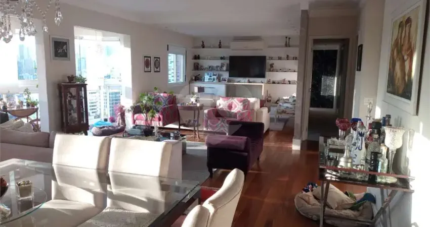 Apartamento com 3 quartos à venda em Vila Andrade - SP